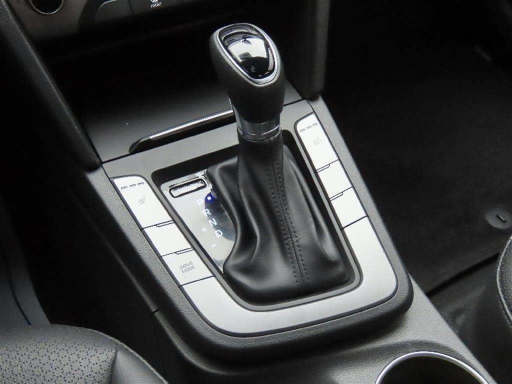 HYUNDAI Avante - Vista 11