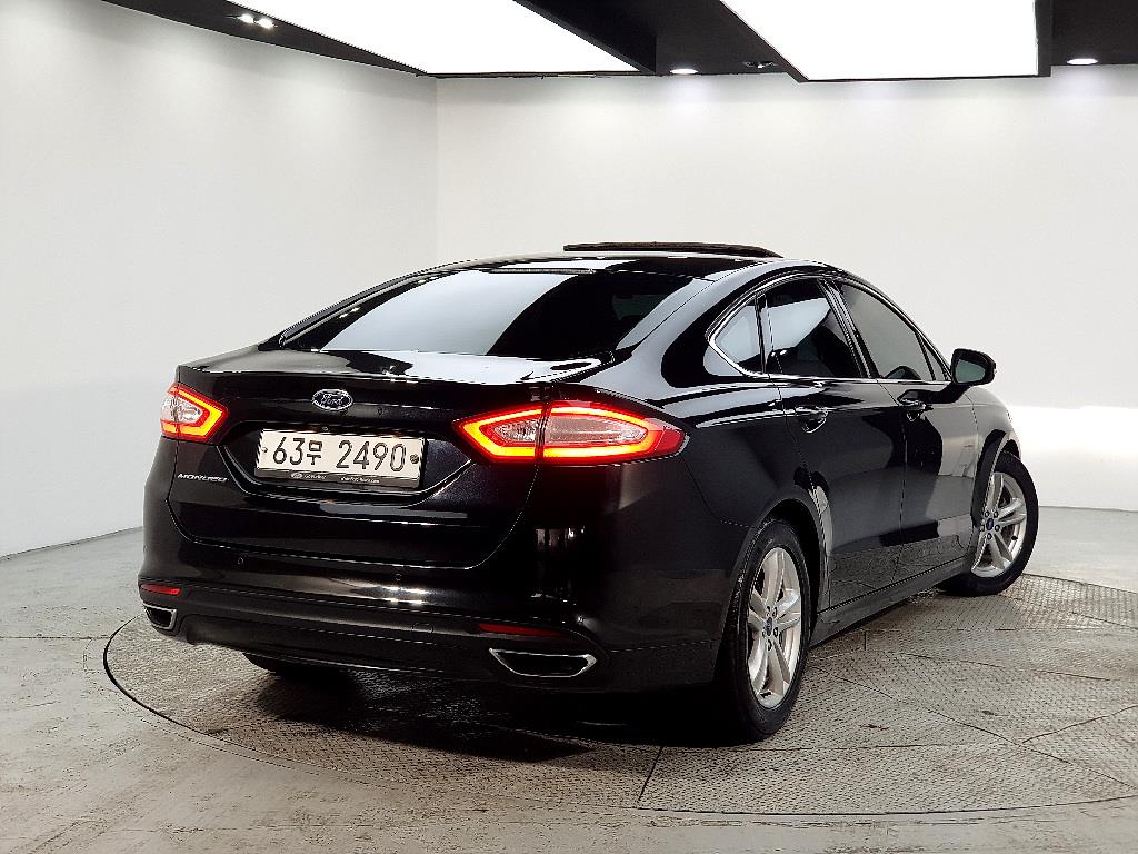 Ford Mondeo - Vista 4