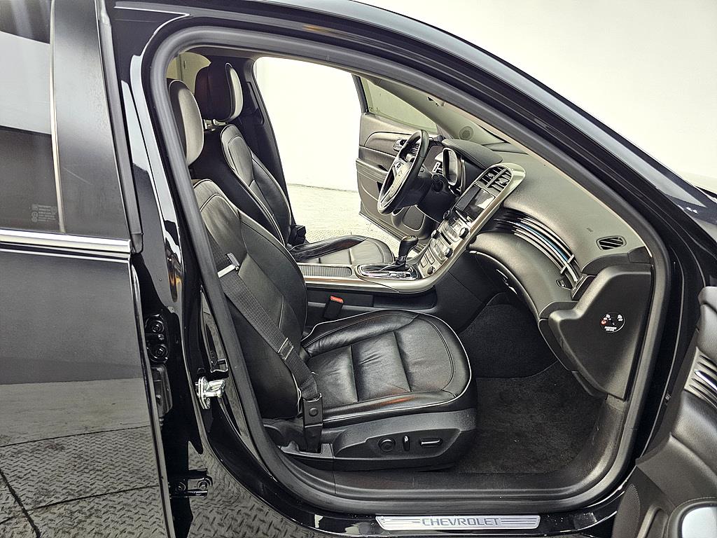 Chevrolet Malibu - Vista 11