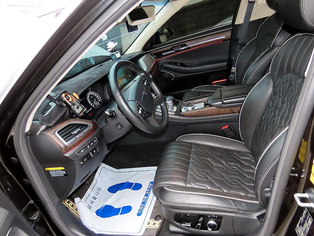 Genesis G90 - Vista 5