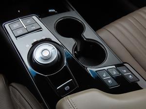 KIA K8 - Vista 12