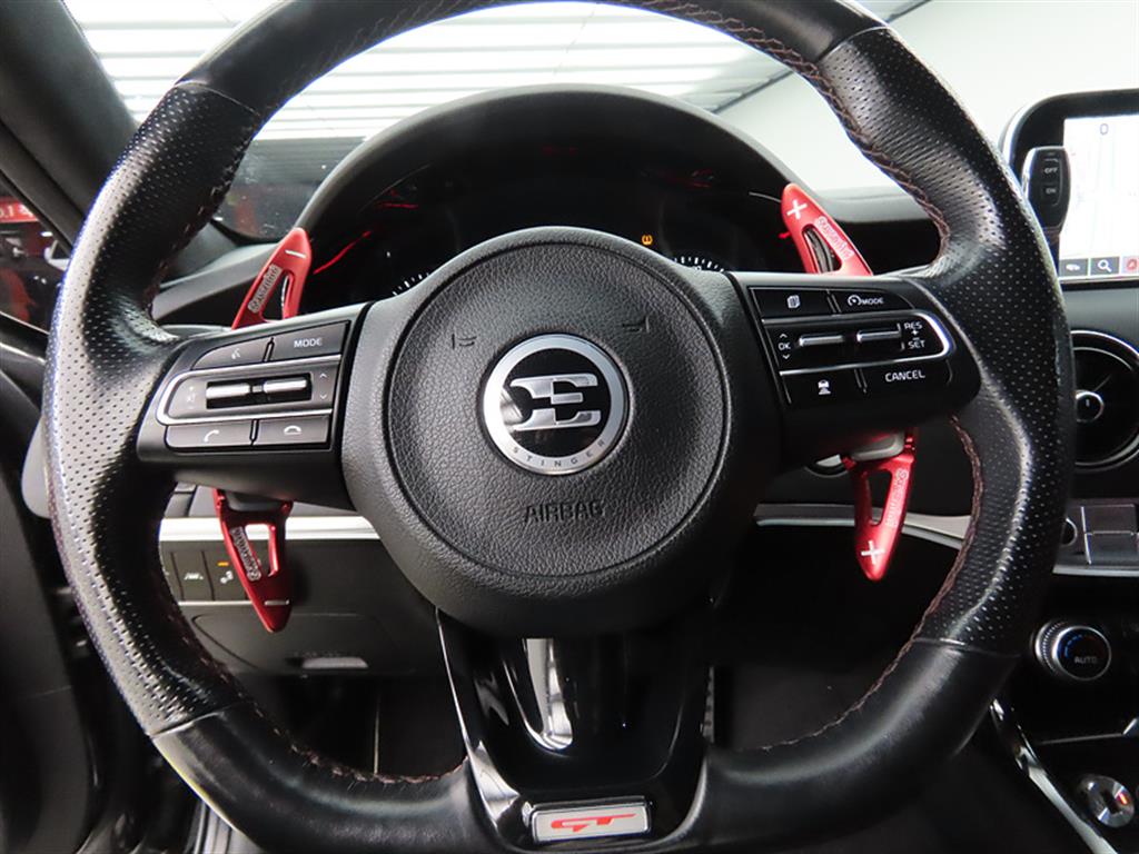 KIA Stinger - Vista 8