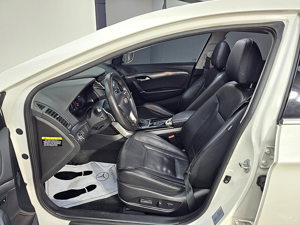 HYUNDAI i40 - Vista 8