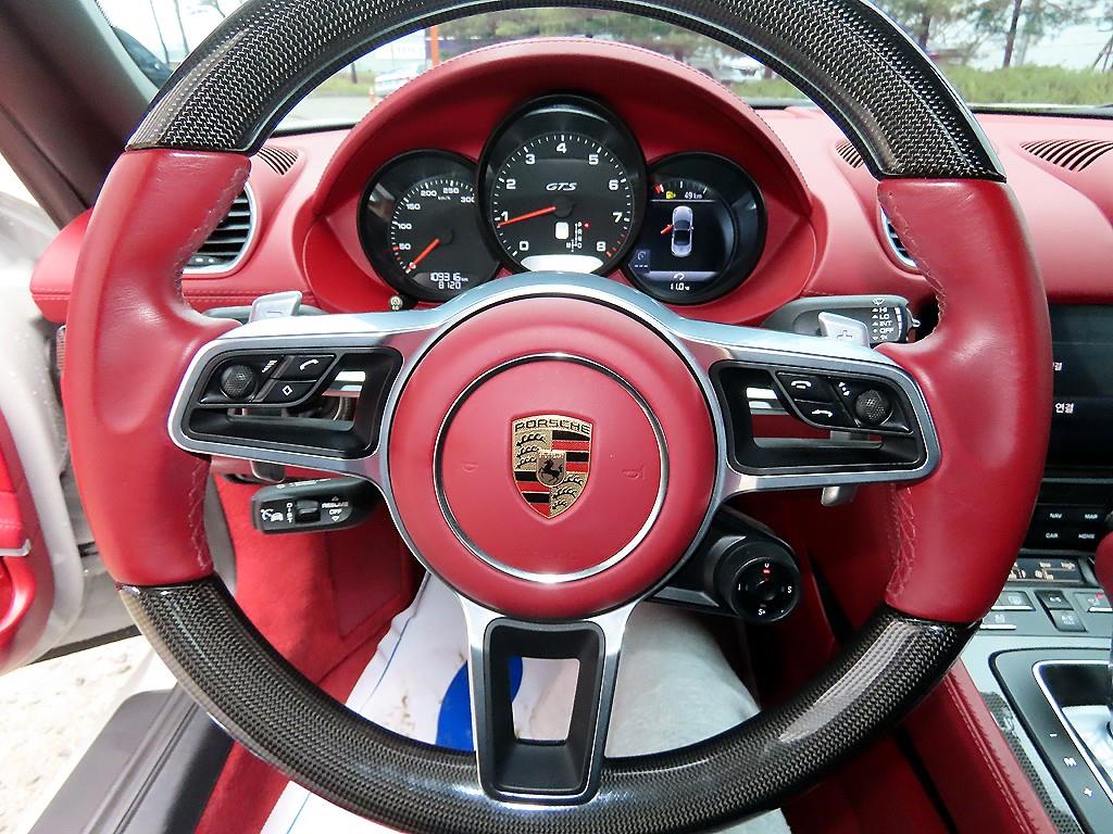 Porsche 718 - Vista 11