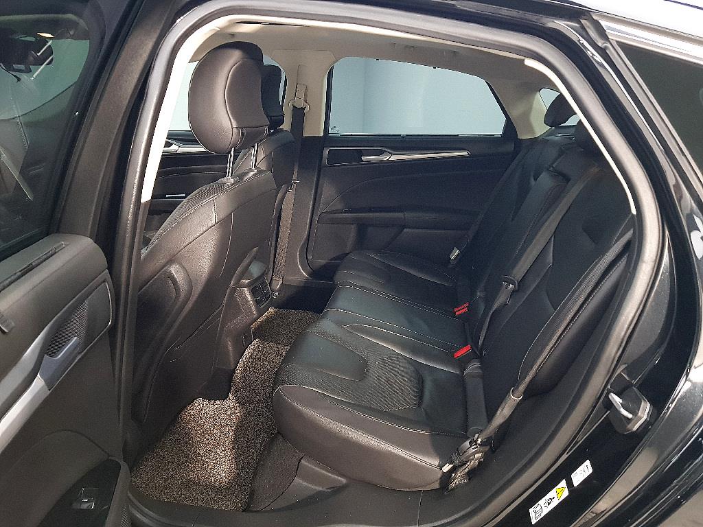 Ford Mondeo - Vista 9