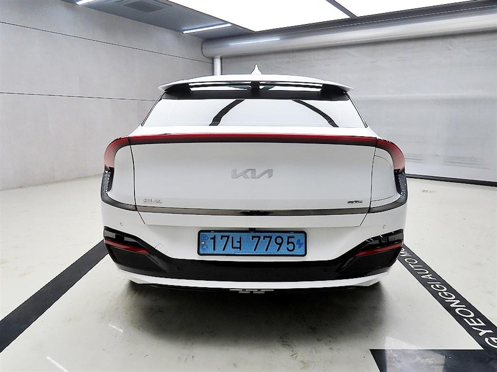 KIA EV6 - Vista 3