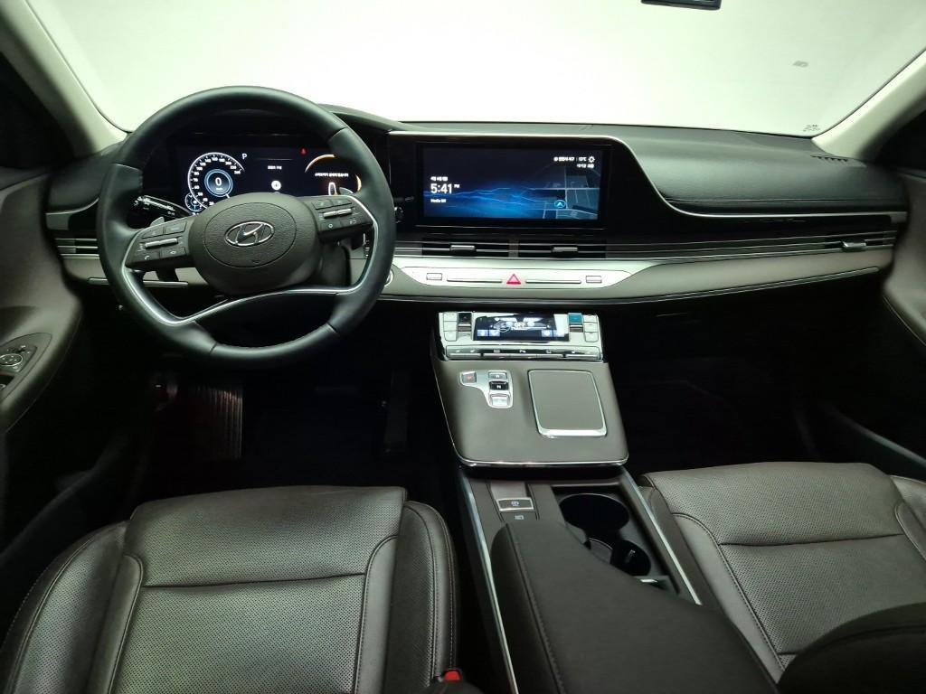 HYUNDAI Grandeur - Vista 7