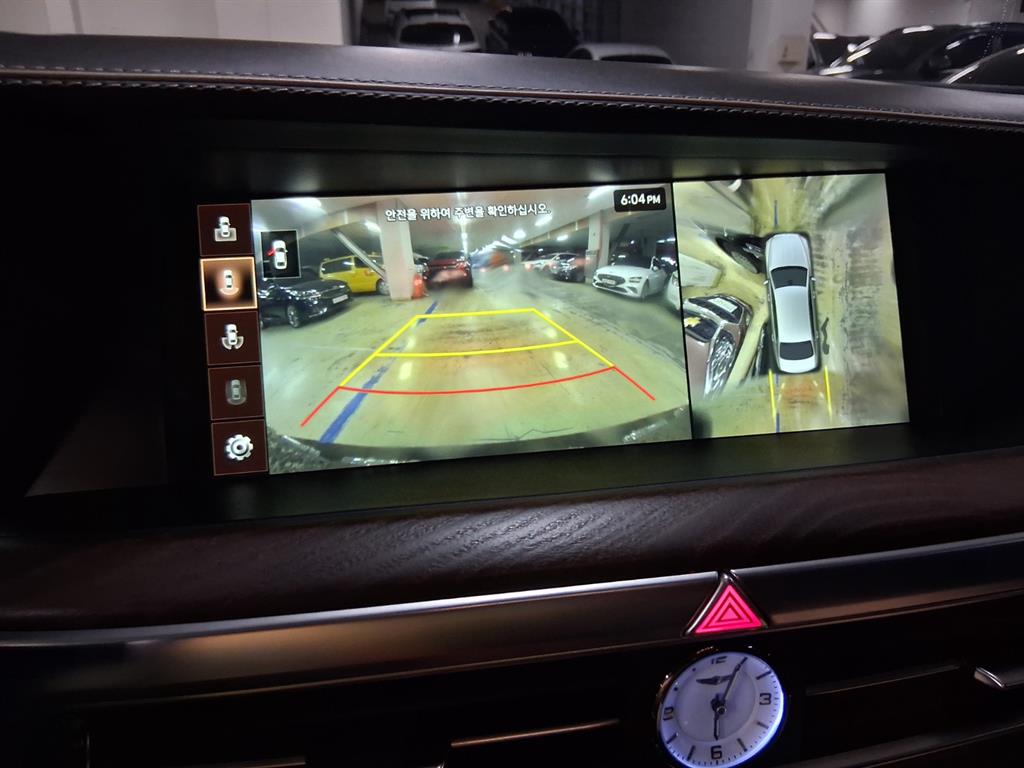 Genesis G90 - Vista 10