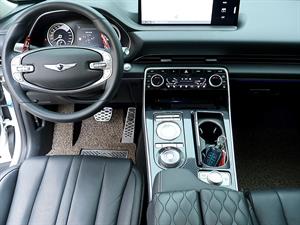 Genesis GV80 - Vista 10