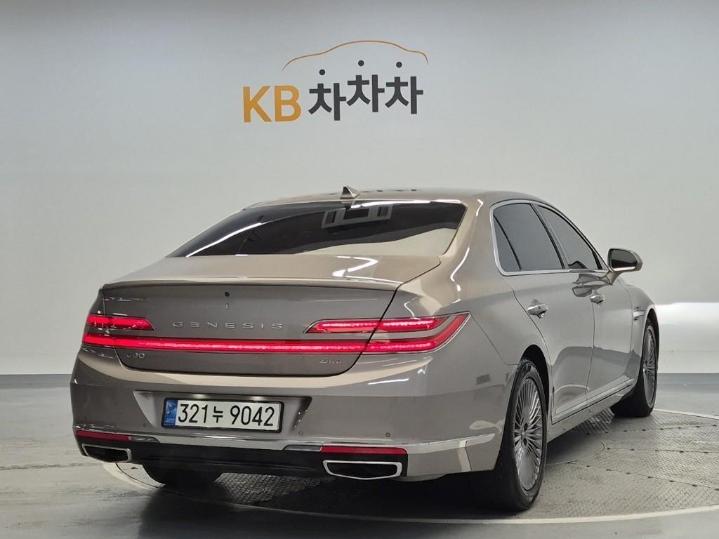 Genesis G90 - Vista 3