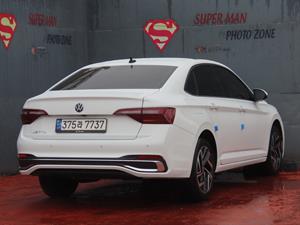 Volkswagen Jetta - Vista 6