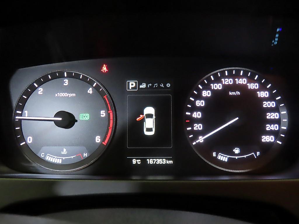 HYUNDAI Sonata - Vista 9