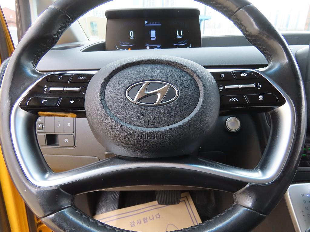 HYUNDAI Staria - Vista 10