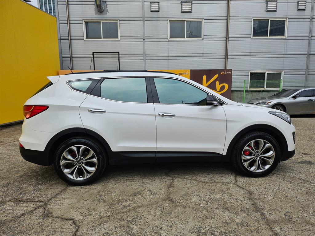 HYUNDAI Santa Fe - Vista 8