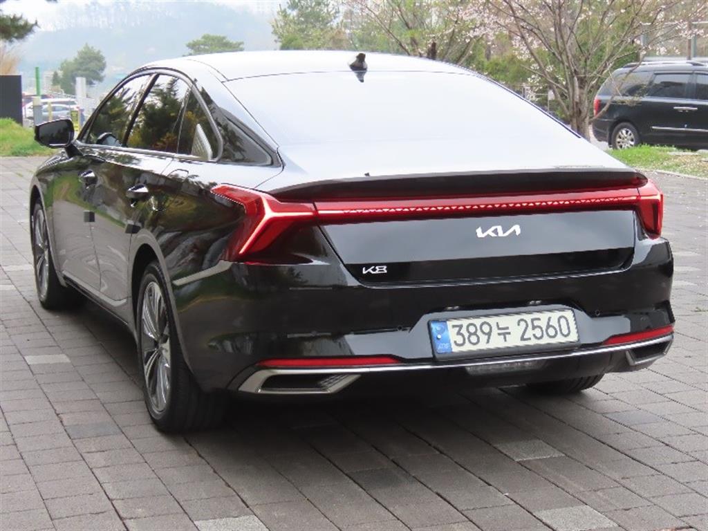 KIA K8 - Vista 7