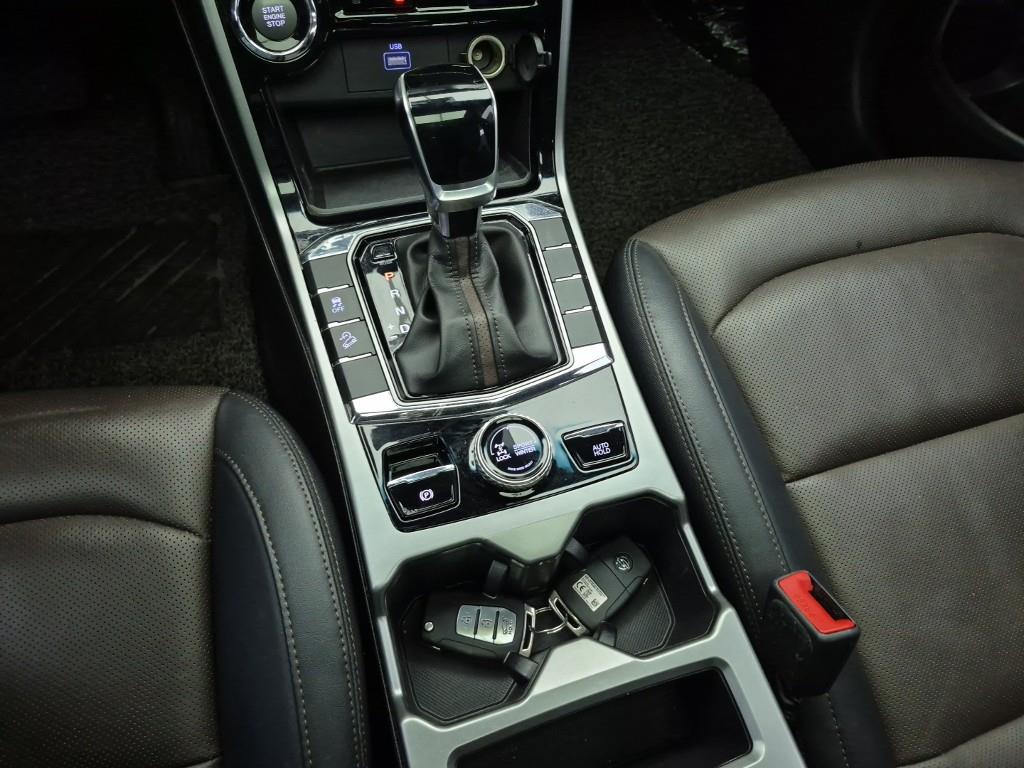 Ssangyong Korando - Vista 8