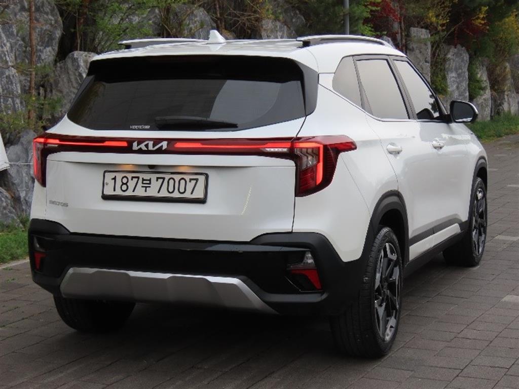 KIA Seltos - Vista 5