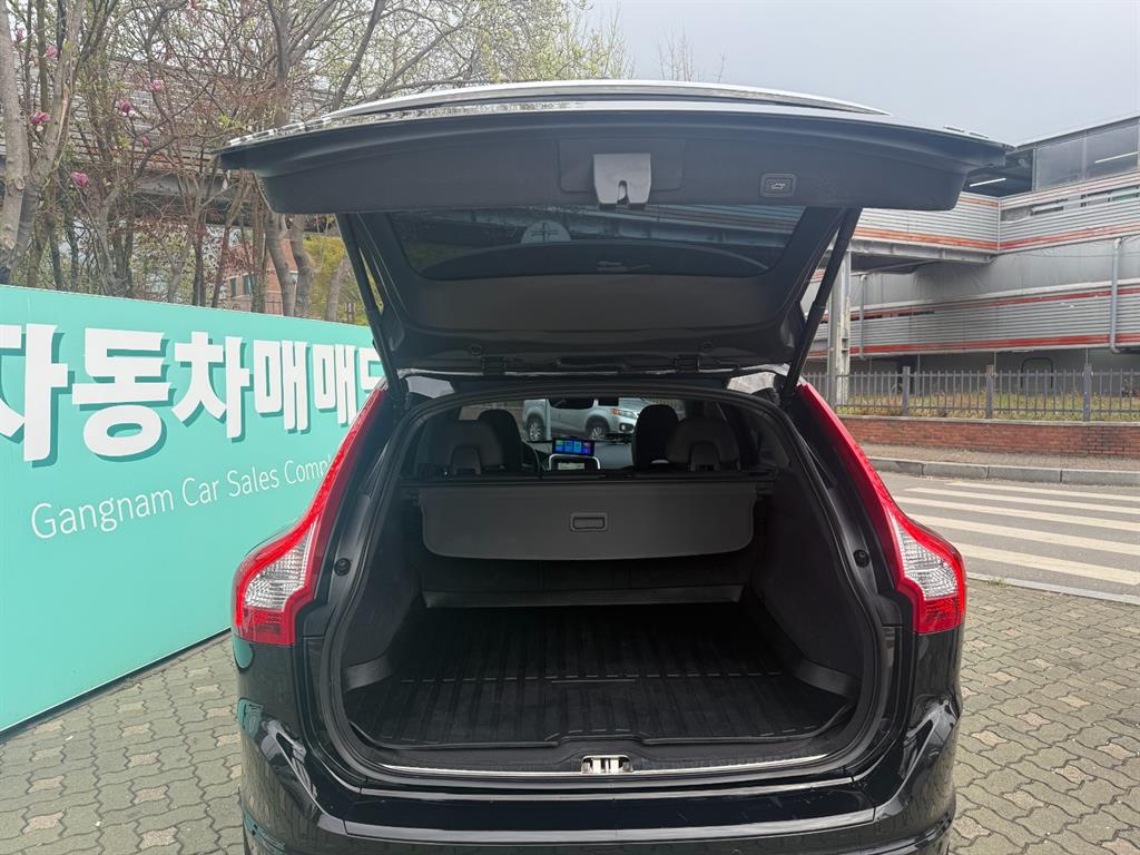 Volvo XC60 - Vista 5