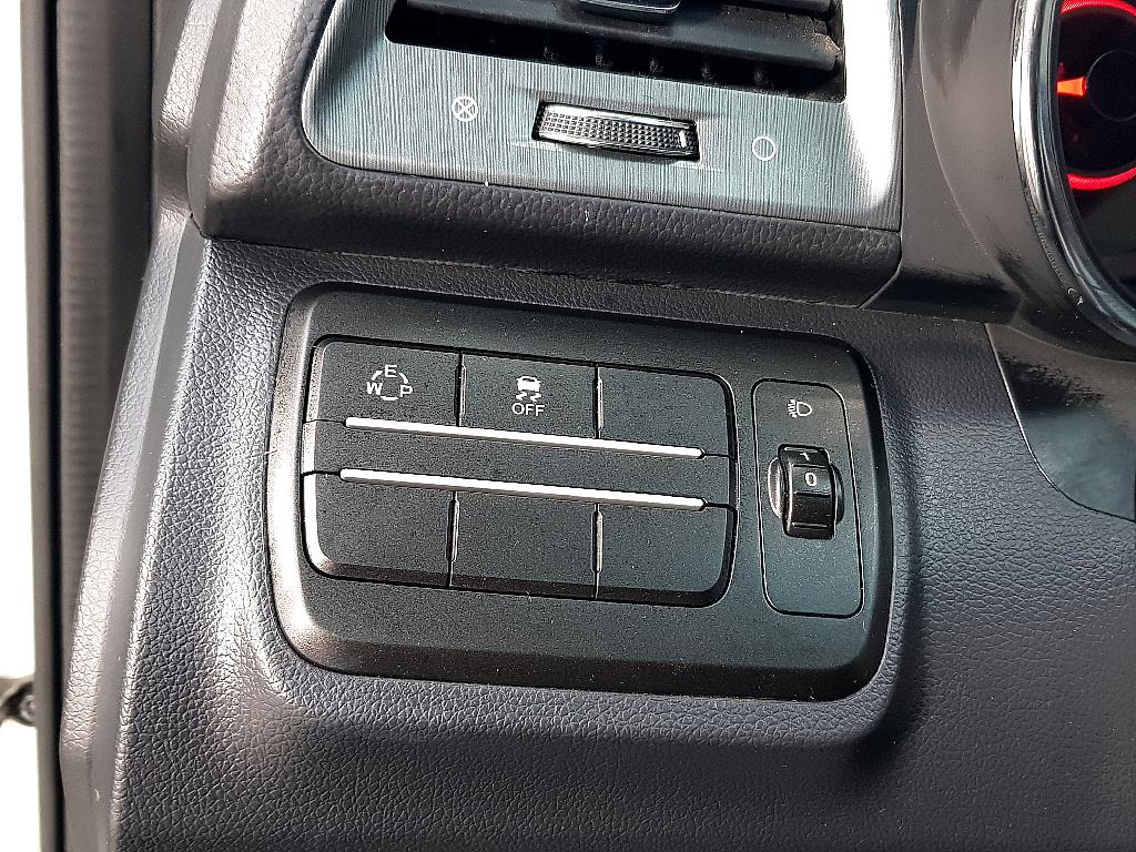 Ssangyong Tivoli - Vista 11