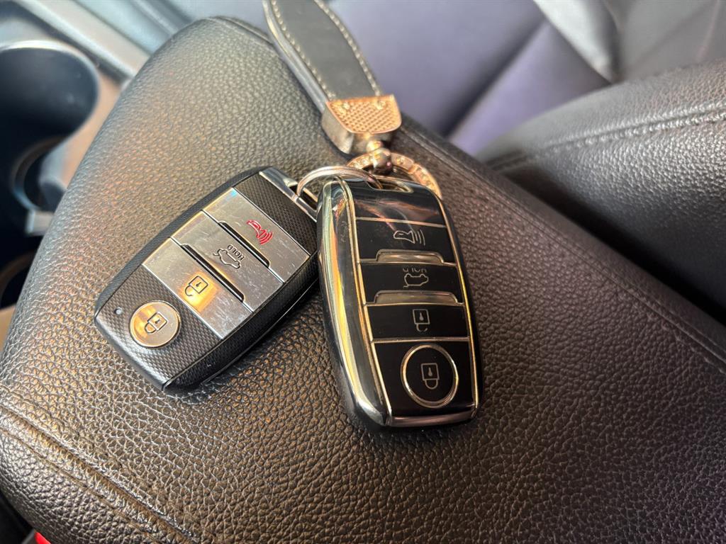 KIA K5 2014 Negro - Importación desde Corea - HF Imports Iquique - Foto 17