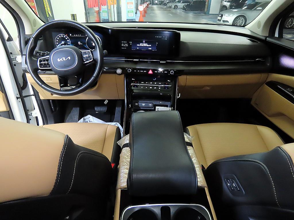 KIA Carnival - Vista 10