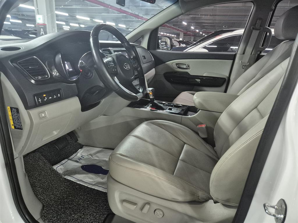 KIA Carnival 2019 Blanco - Importación desde Corea - HF Imports Iquique - Foto 13