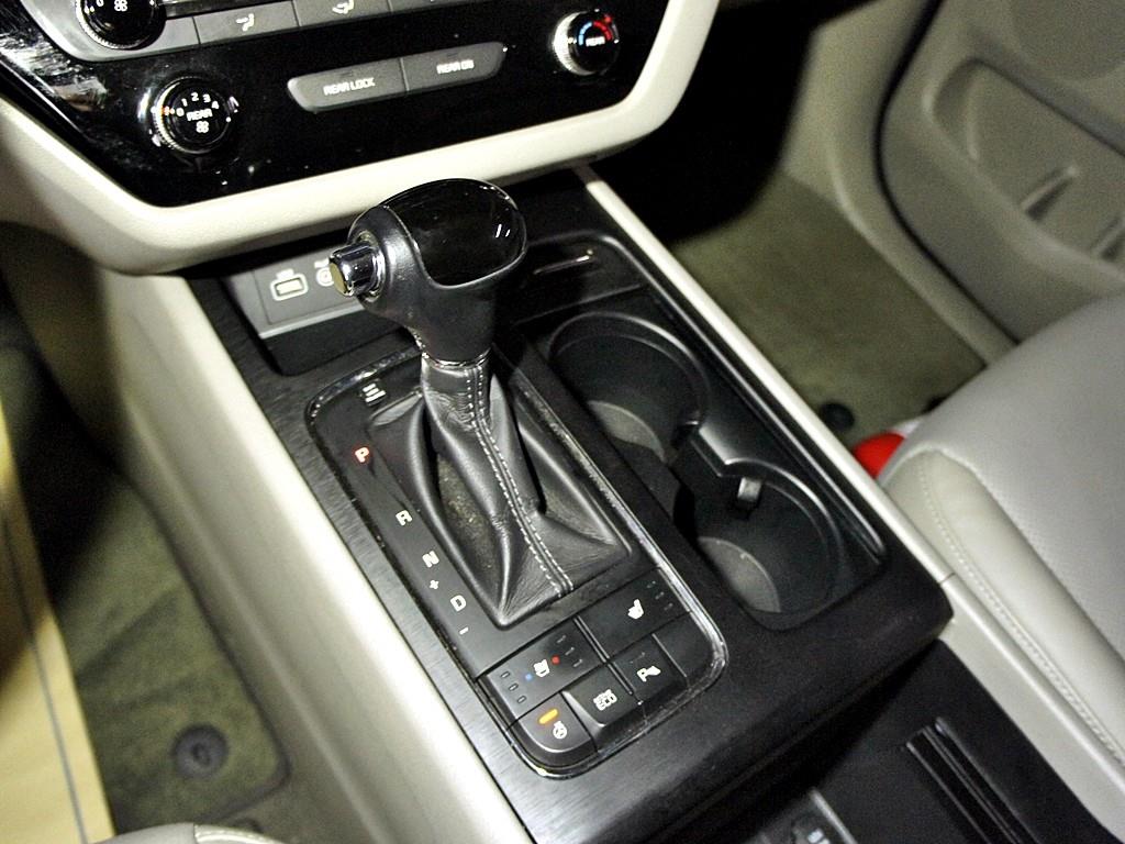 KIA Carnival 2016 Gris - Importación desde Corea - HF Imports Iquique - Foto 11