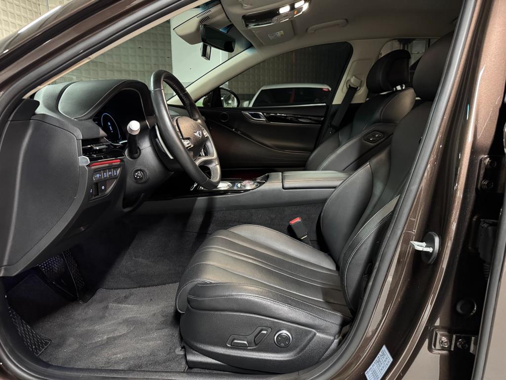 Genesis G80 - Vista 6