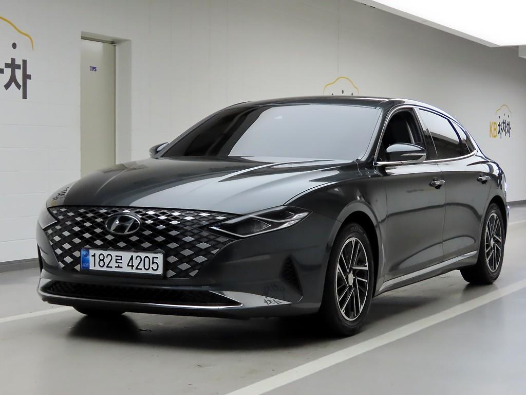 HYUNDAI Grandeur - Vista 2