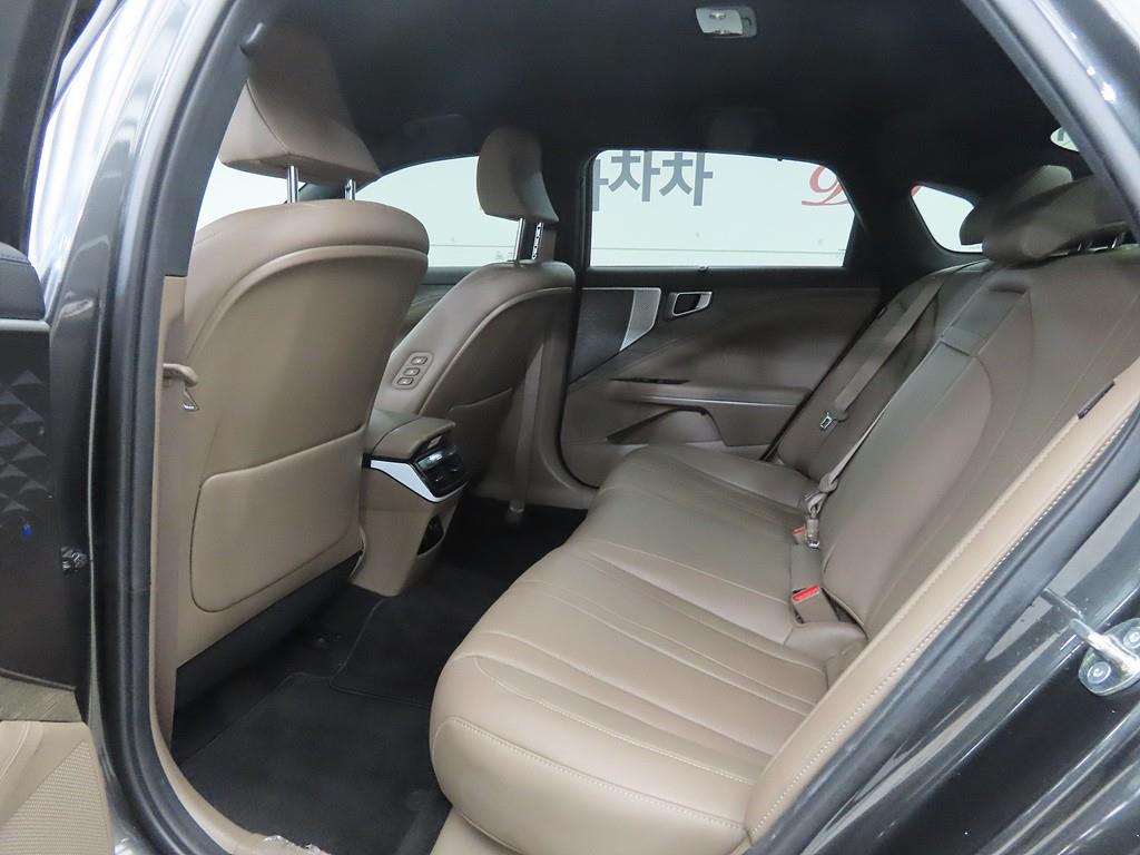 KIA K8 - Vista 6