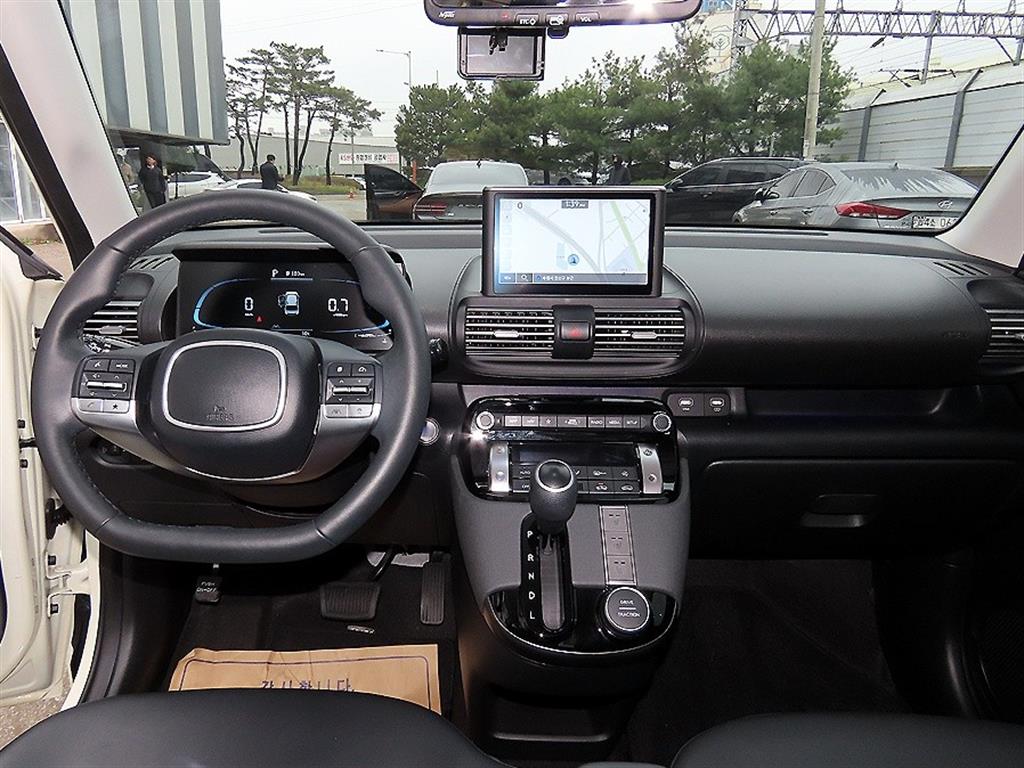 HYUNDAI Casper - Vista 7