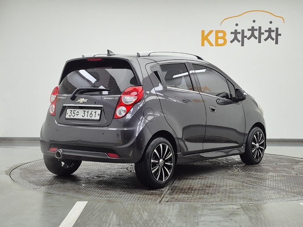 Chevrolet Spark - Vista 4