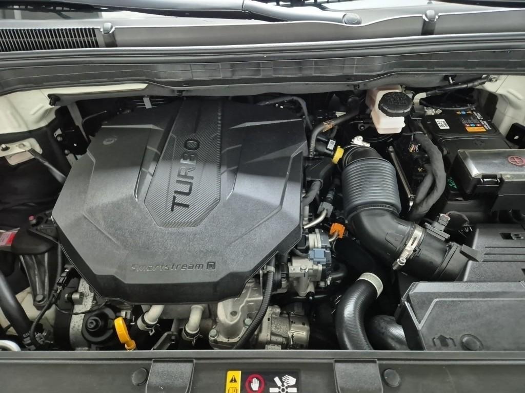 KIA Carnival - Vista 11
