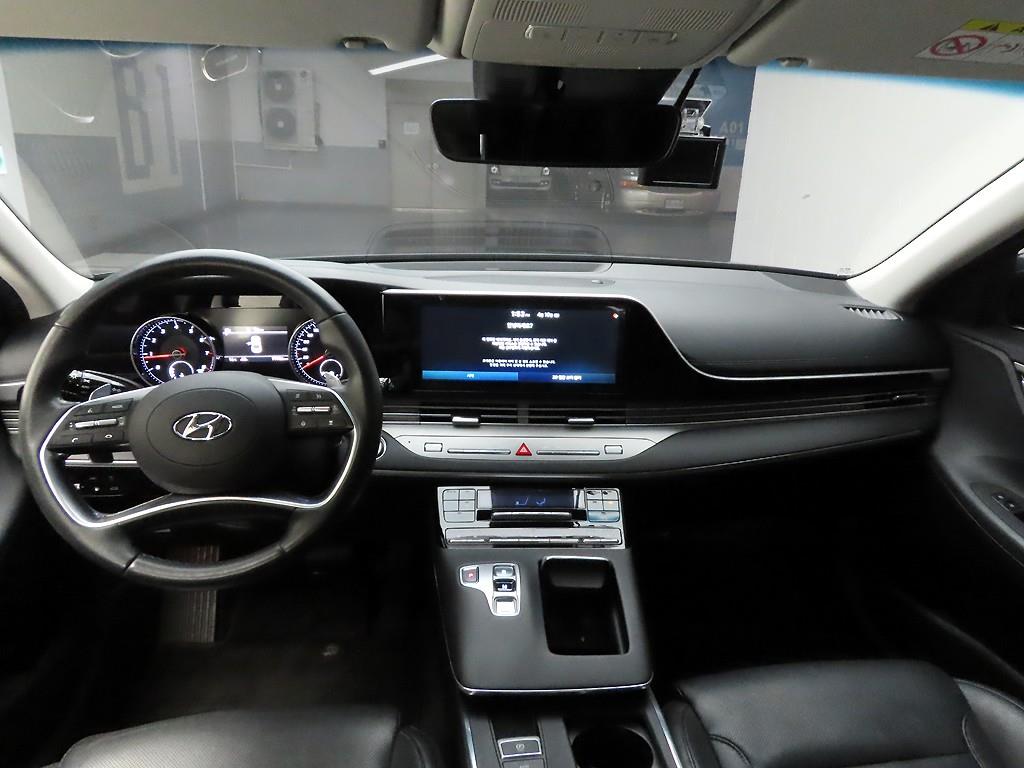 HYUNDAI Grandeur - Vista 7