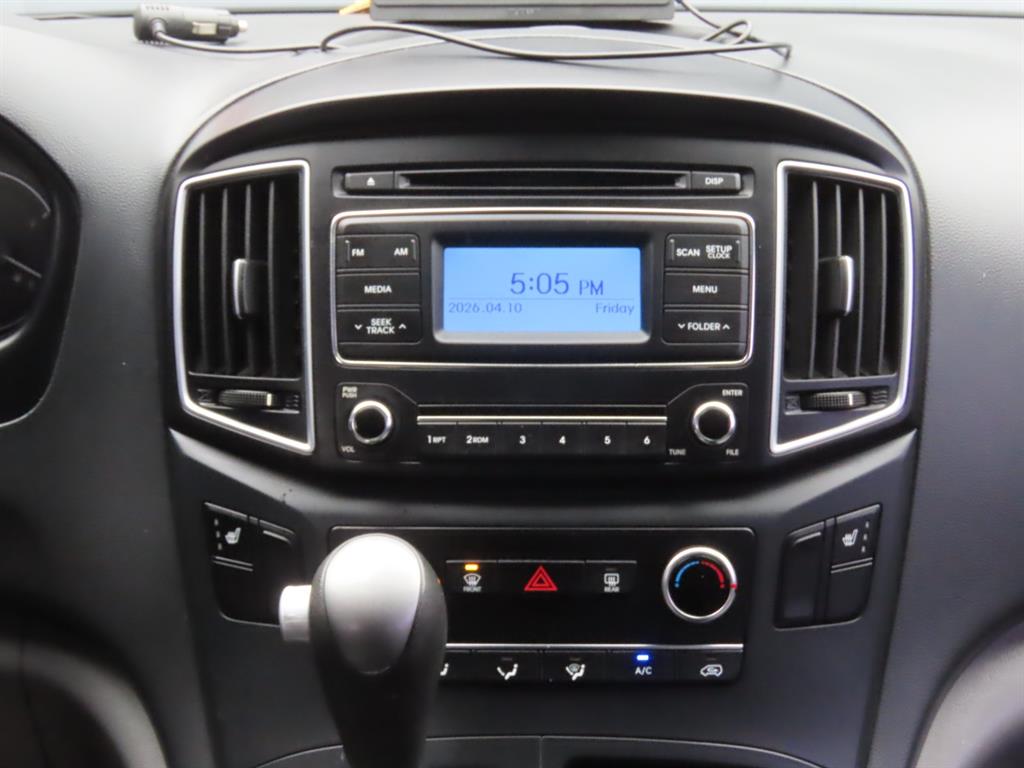 HYUNDAI Starex 2018 Plateado - Importación desde Corea - HF Imports Iquique - Foto 9