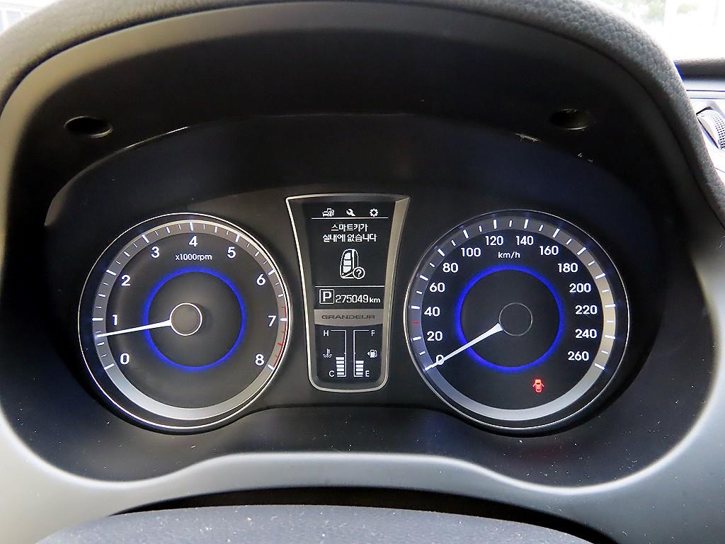 HYUNDAI Grandeur - Vista 9