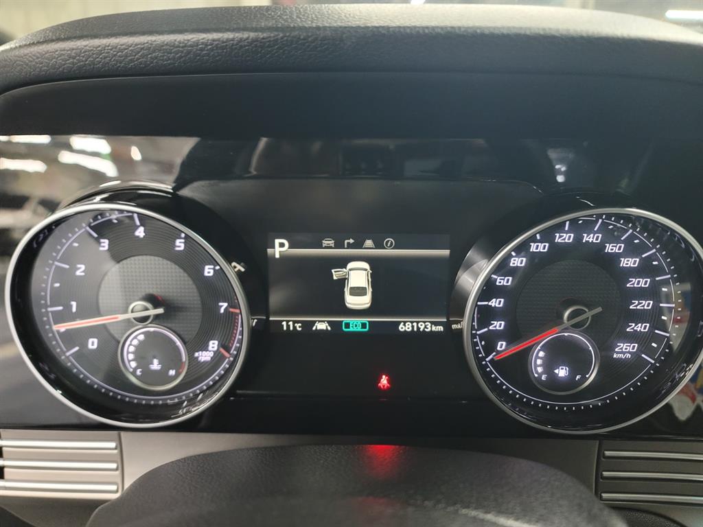 HYUNDAI Grandeur - Vista 12