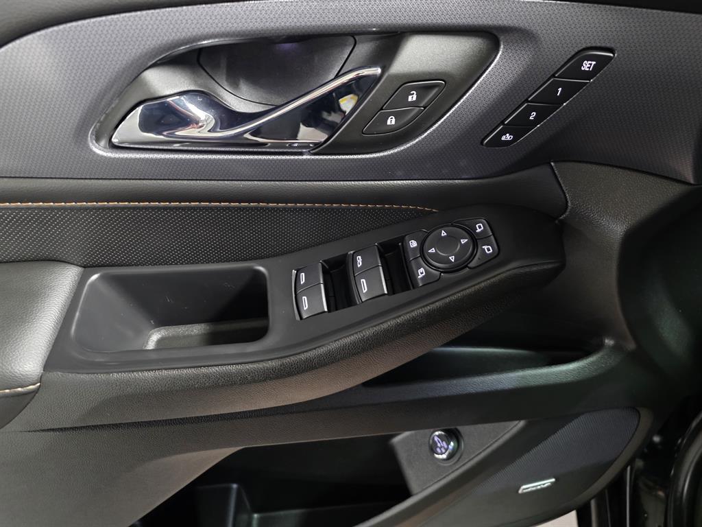 Chevrolet Travers - Vista 6