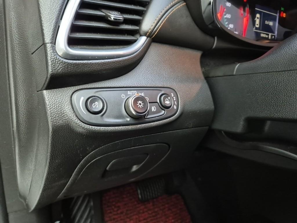 Chevrolet Trax 2017 Blanco - Importación desde Corea - HF Imports Iquique - Foto 15