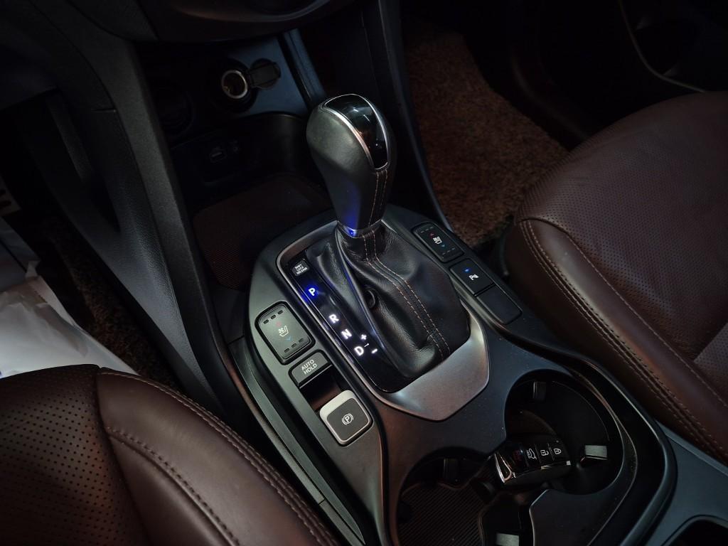 HYUNDAI Maxcruz - Vista 8