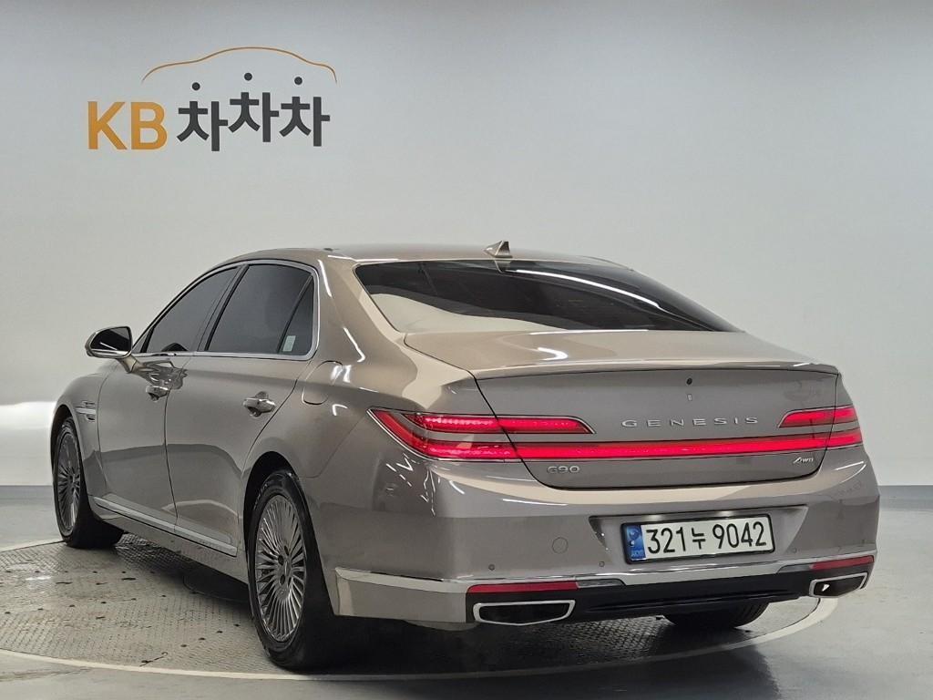 Genesis G90 - Vista 2