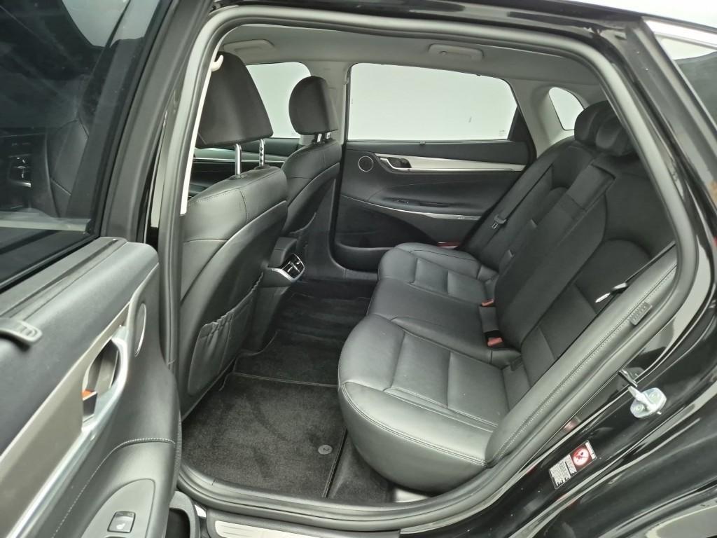 HYUNDAI Grandeur - Vista 12