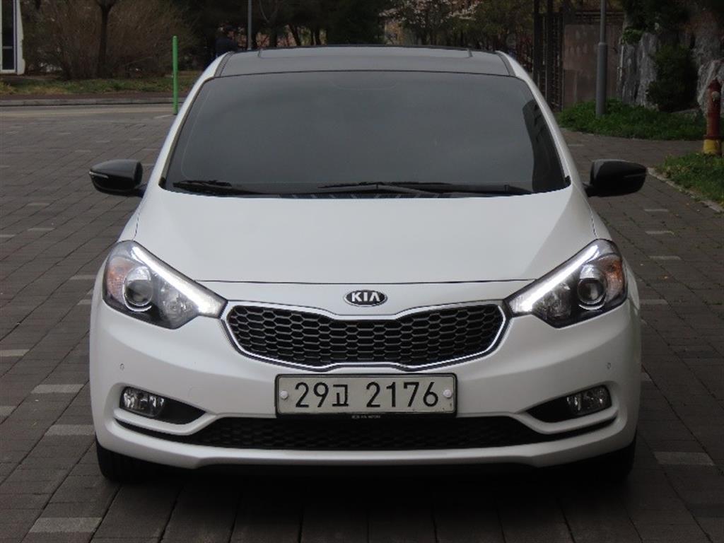 KIA K3 2015 Blanco - Importación desde Corea - HF Imports Iquique - Foto 1