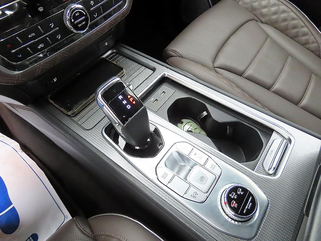 Ssangyong Rexton - Vista 10