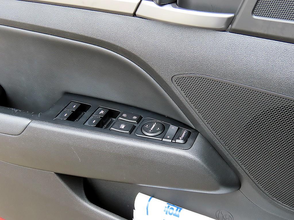 HYUNDAI Avante - Vista 11
