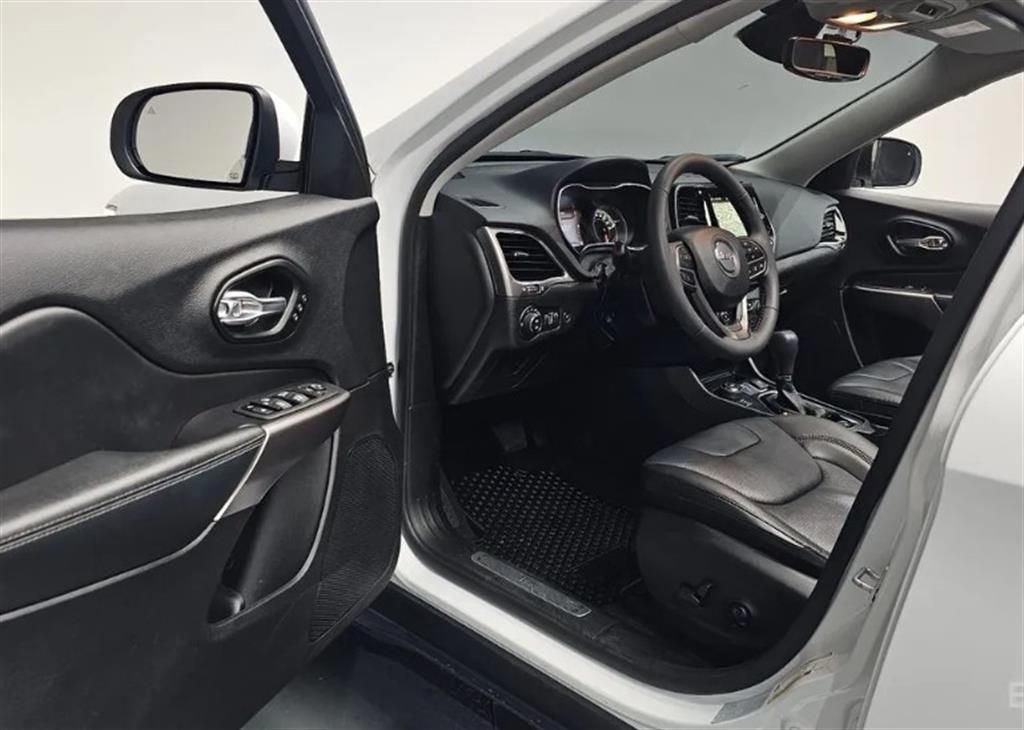 Jeep Cherokee - Vista 10