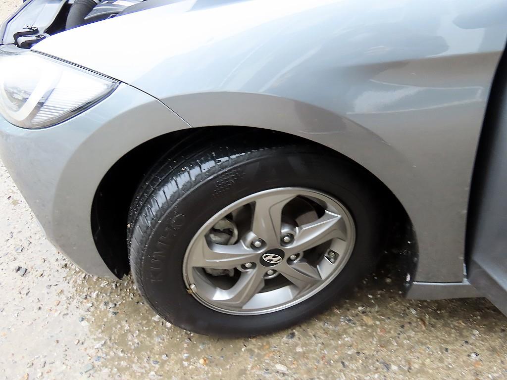 HYUNDAI Avante 2016 Gris - Importación desde Corea - HF Imports Iquique - Foto 18