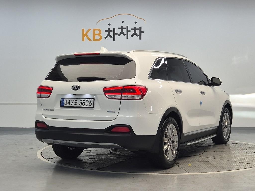 KIA Sorento - Vista 3