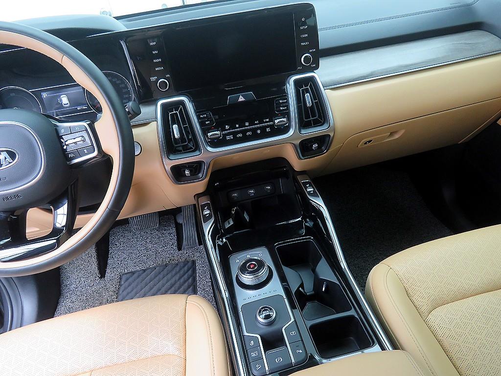 KIA Sorento - Vista 11