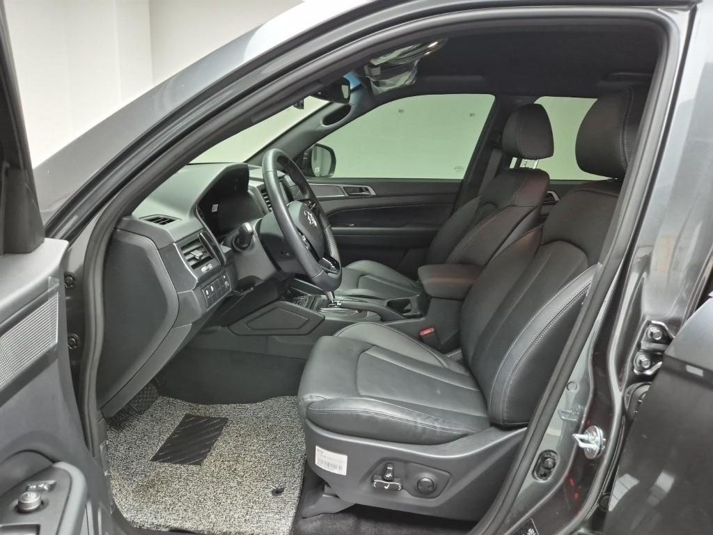 Ssangyong Rexton - Vista 11
